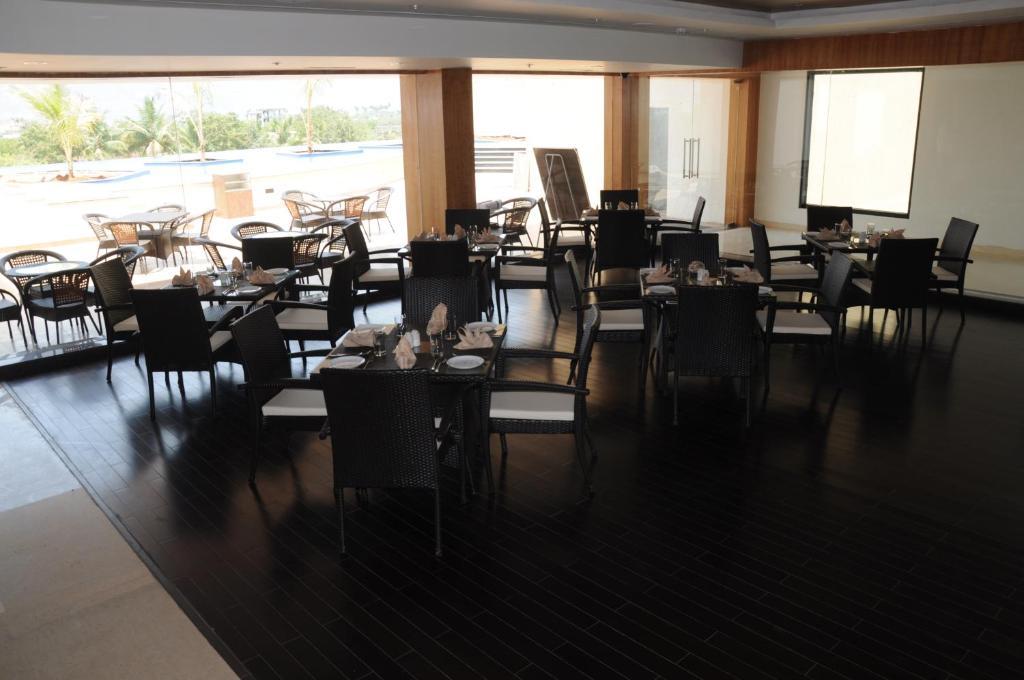 Fortune Select Grand Ridge, Tirupati - Member Itc Hotels' Group מראה חיצוני תמונה The restaurant