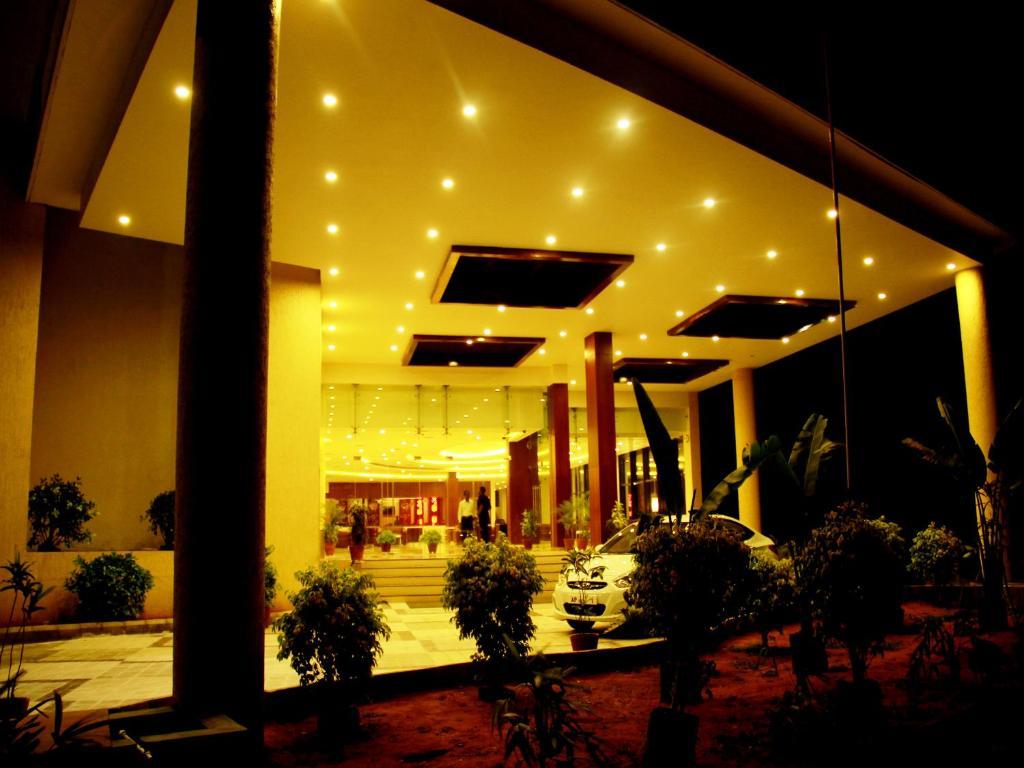 Fortune Select Grand Ridge, Tirupati - Member Itc Hotels' Group מראה חיצוני תמונה The lobby of the hotel