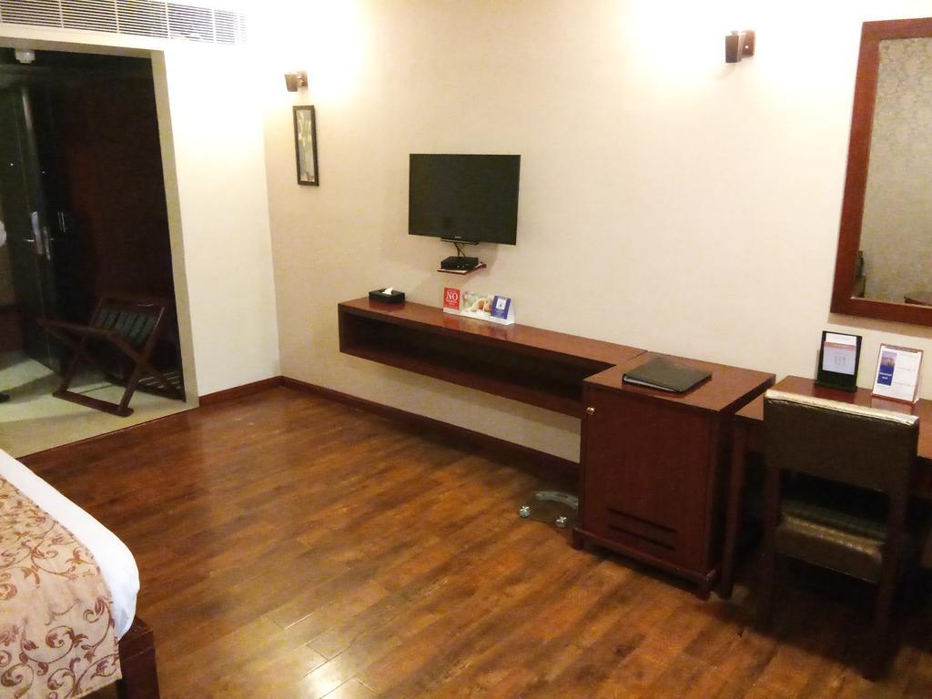 Fortune Select Grand Ridge, Tirupati - Member Itc Hotels' Group מראה חיצוני תמונה A room at the hotel