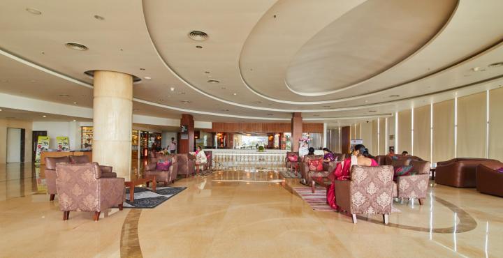 Fortune Select Grand Ridge, Tirupati - Member Itc Hotels' Group מראה חיצוני תמונה The lobby of the hotel